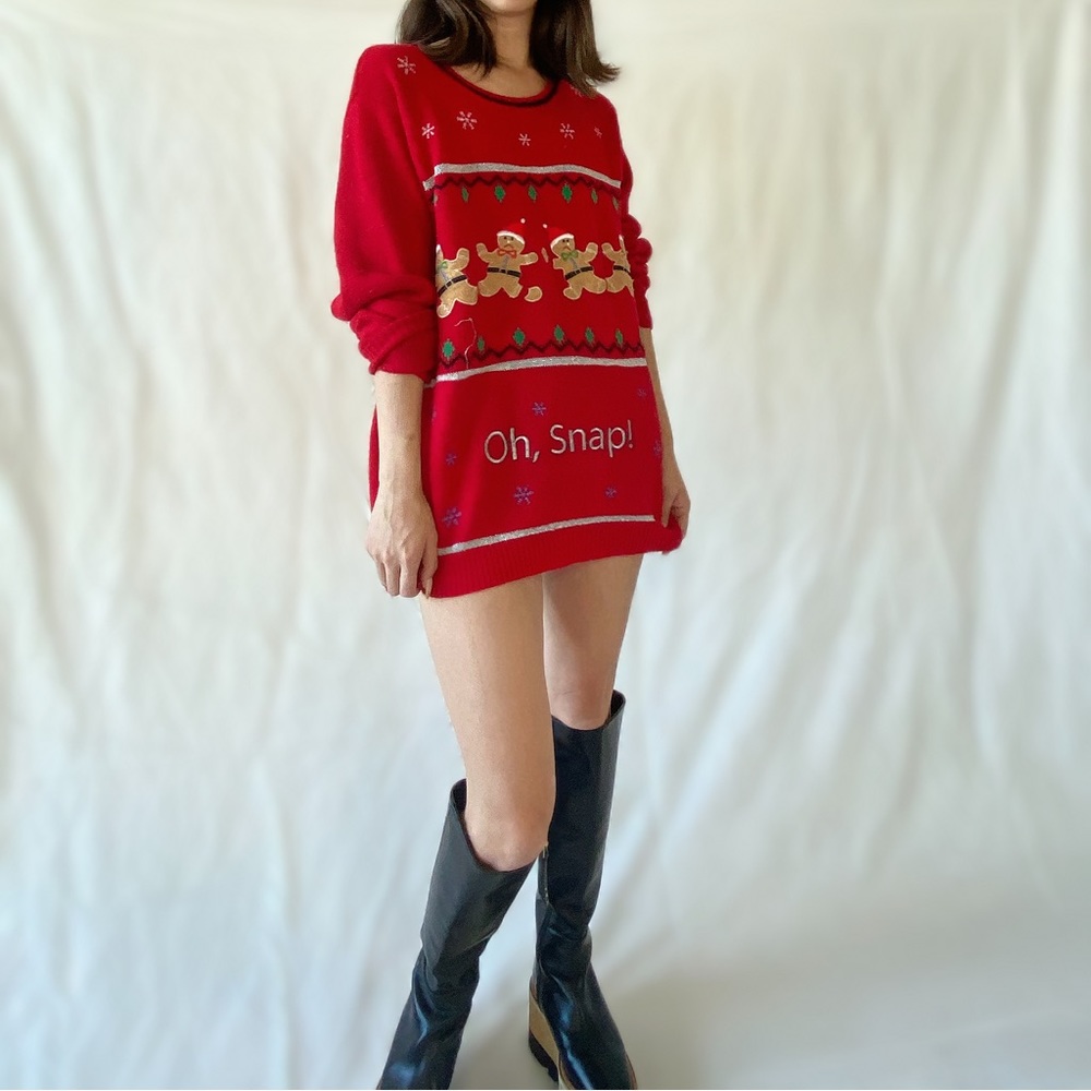 CAMPY CHRISTMAS SWEATER